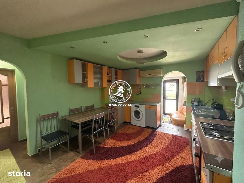 Apartament 2 camere de vanzare, decomandat, 50 mp - CUG l Planul II