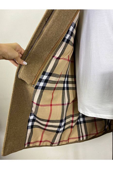 Продам Оригинальное пальто Burberry