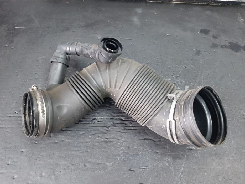 tubulatura admisie 2.0 tdi bmm audi a3 8p  vw passat b6 touran 1t2  golf 5 3c0129654p