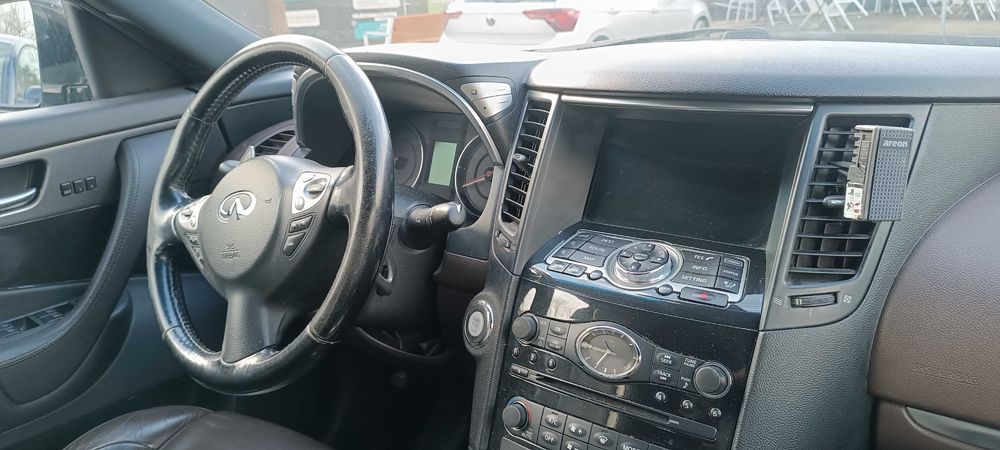 Infiniti FX30d 2013 schimb