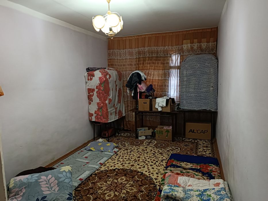 7 mikrayon 3 etajdan dom sotiladi