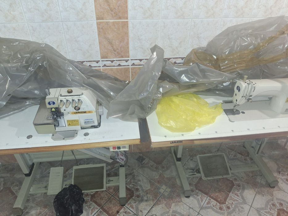 Продам две швеные машинки