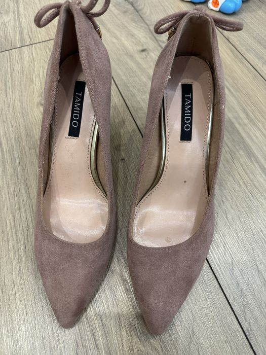 Женские туфли нарядные