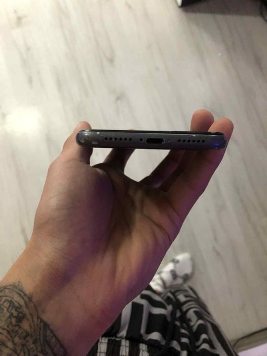 Vand urgent  iPhone 11