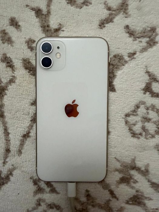 Iphone 11 в отличном состоянии