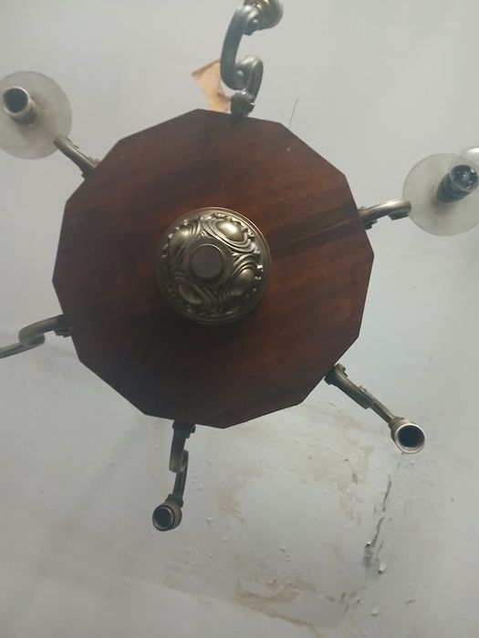 Candelabru vechi din bronz și lemnu 6 brațe