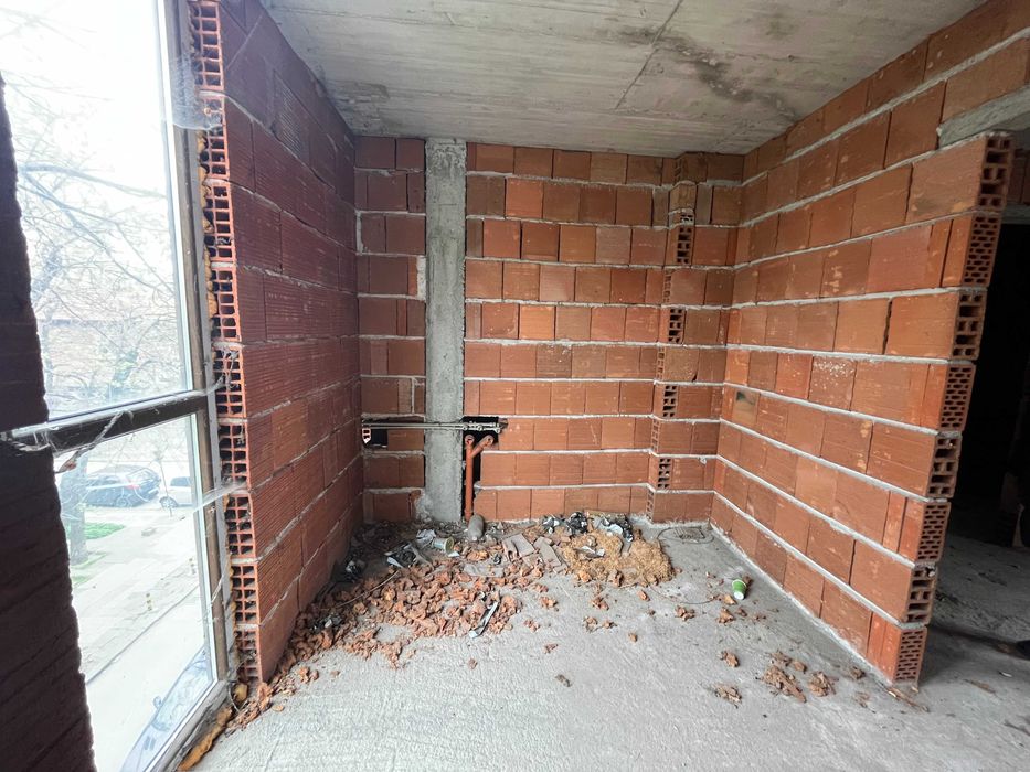 Продава се Едностаен апартамент в Пловдив, Кючук Париж - 46 кв.м за 805 €/кв.м - Снимка #1