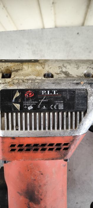 Продам мощный перфоратор PIT 1450ватт