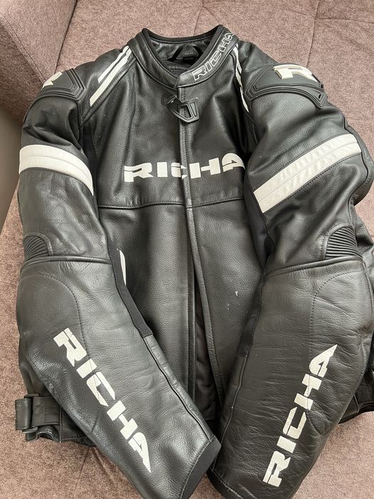 Мото яке и пантало Richa
