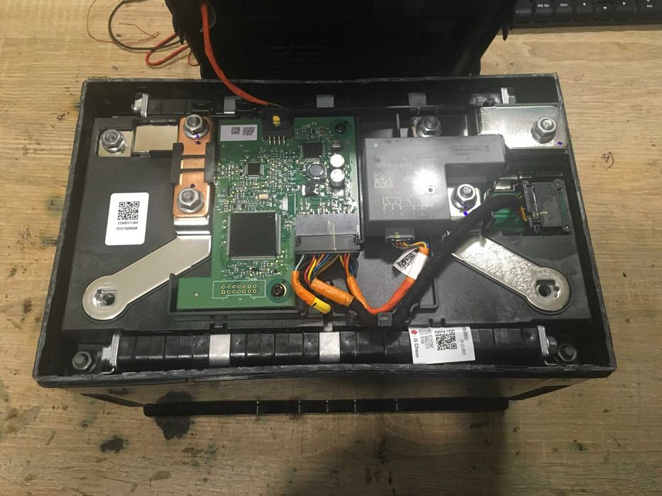 Reparatii baterii LiFePo4 porsche cayenne, TAYCAN,LAMBORGHINI URUS,etc