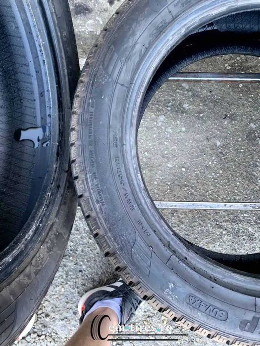 SET 2 Anvelope Vara 225/55 R18 GOODYEAR Efficient Grip 98V