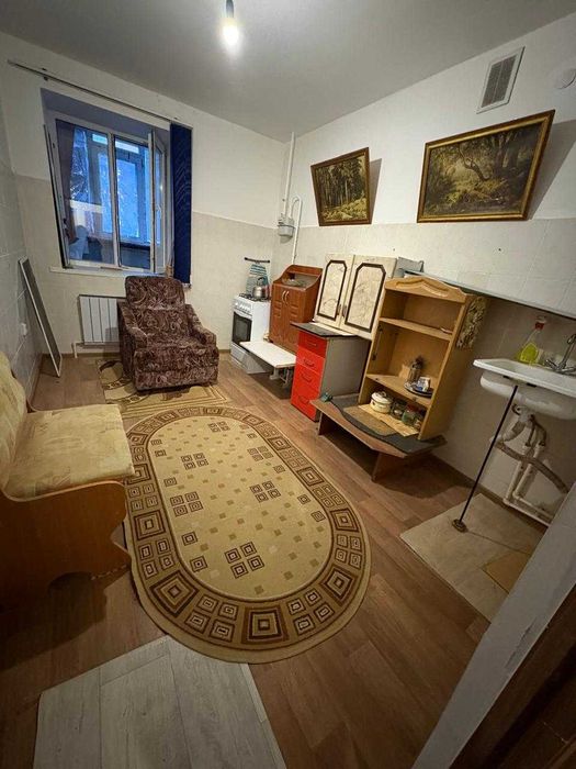 Продам 1 комнатную квартиру в центре Нур Сити .