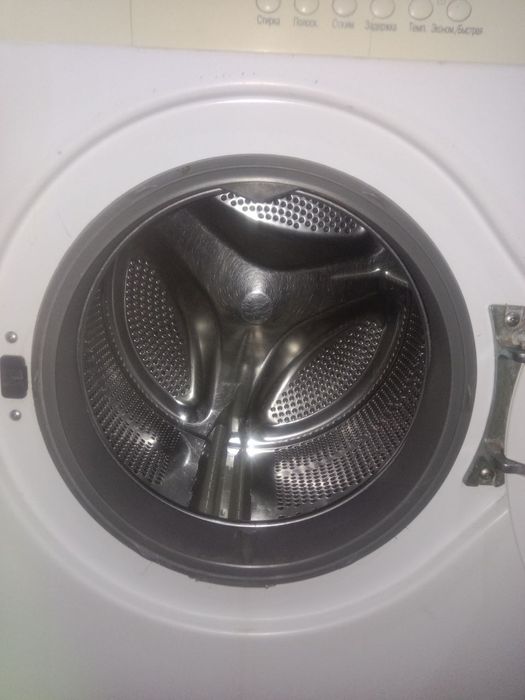 Продам стиральную машинку LG