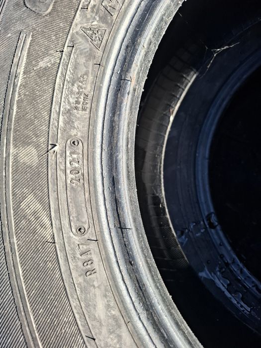 Vand 2 anvelope 235 65 16 C falken de iarna bune dot 2021