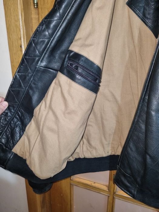 Vând Geacă de piele