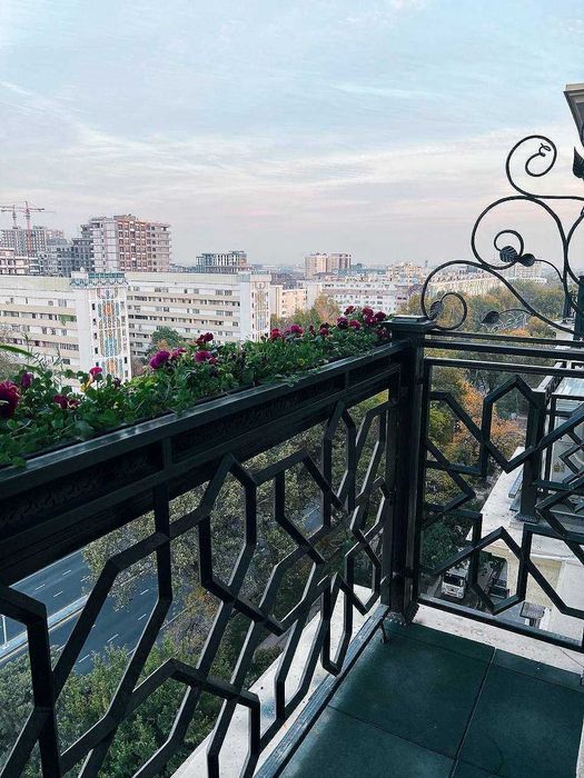 ПРОДАЕТСЯ 2/10/10 65м2 ЖК Uzbegim на: Ул. Бабура   Пентхаус