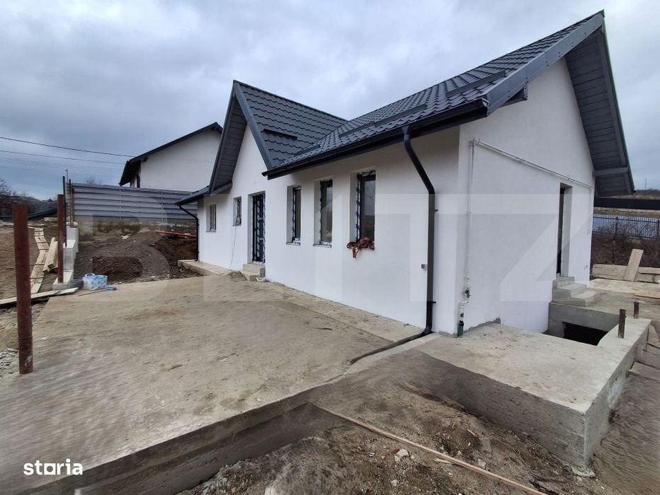 Casa 3 camere, 86mp, 310 mp teren, cu terasa si beci, Visani