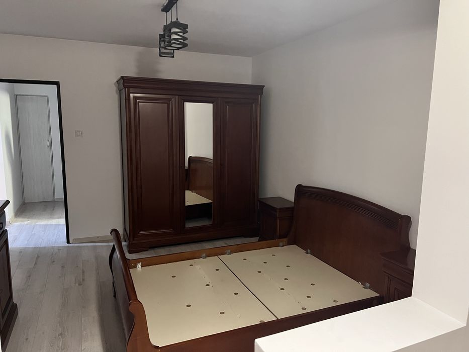 Inchiriez  apartament 2 camere Zona Unirii