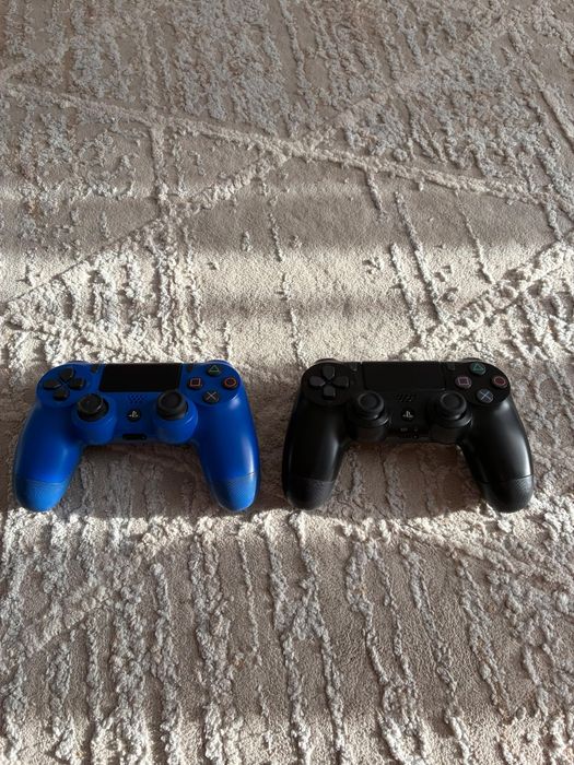 Джойстики Dualshock 4