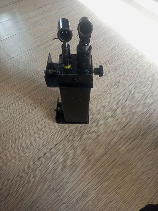 Двухплунжерный ручной насос