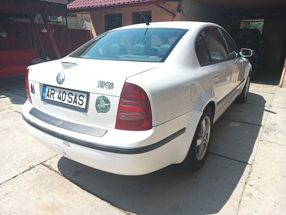 Autoturism Skoda Superb 2005 1,9 TDI