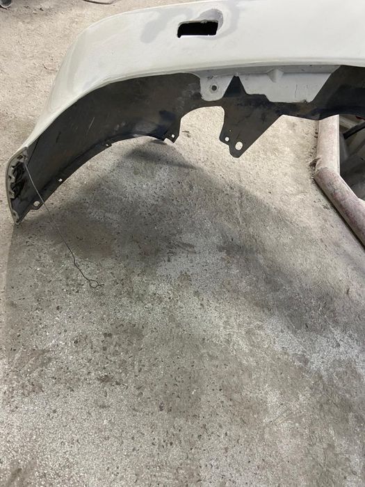 Бампер крузак 200