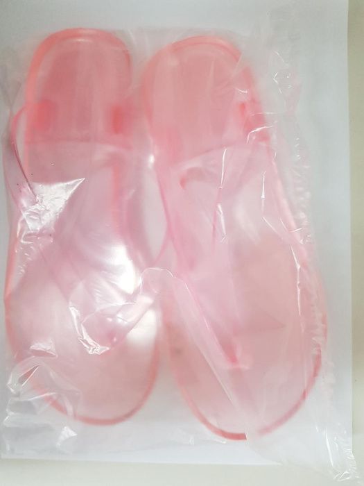Slapi roz transparenti dama. Size 35. Noi ambalati!