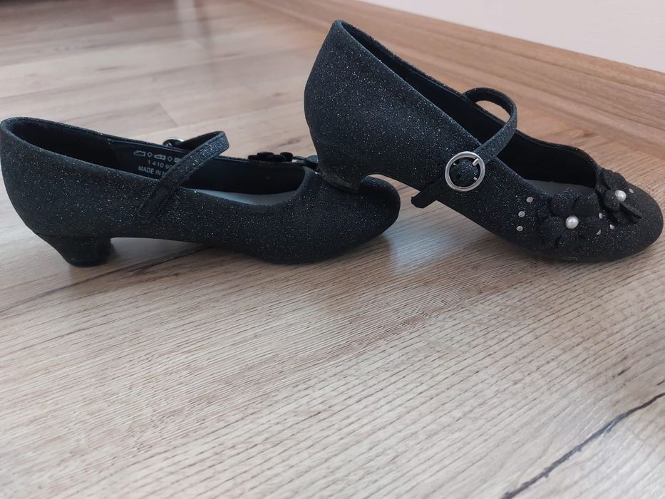 Детски официални обувки черни