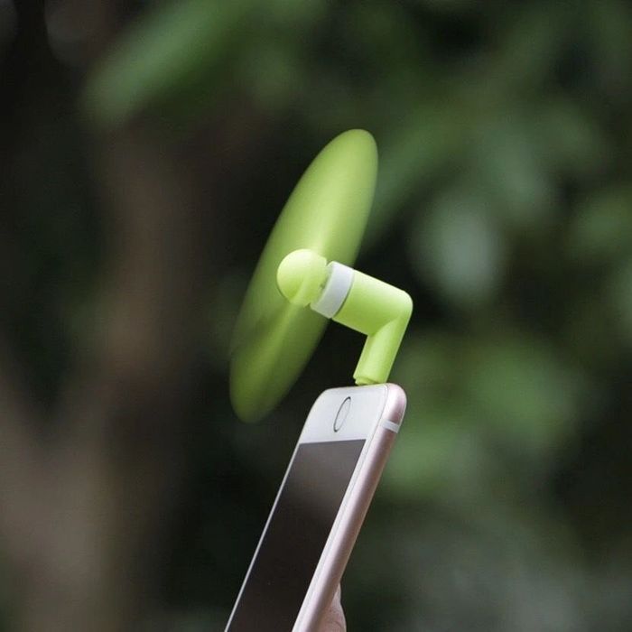 Новый мини вентилятор работает через телефон samsung xiaomi iphone т.д