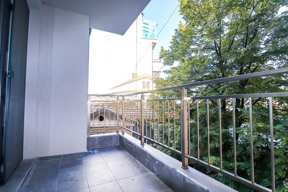 Дава се под наем Двустаен апартамент в Варна, Колхозен пазар - 67 кв.м за 586.5 € - Снимка #7