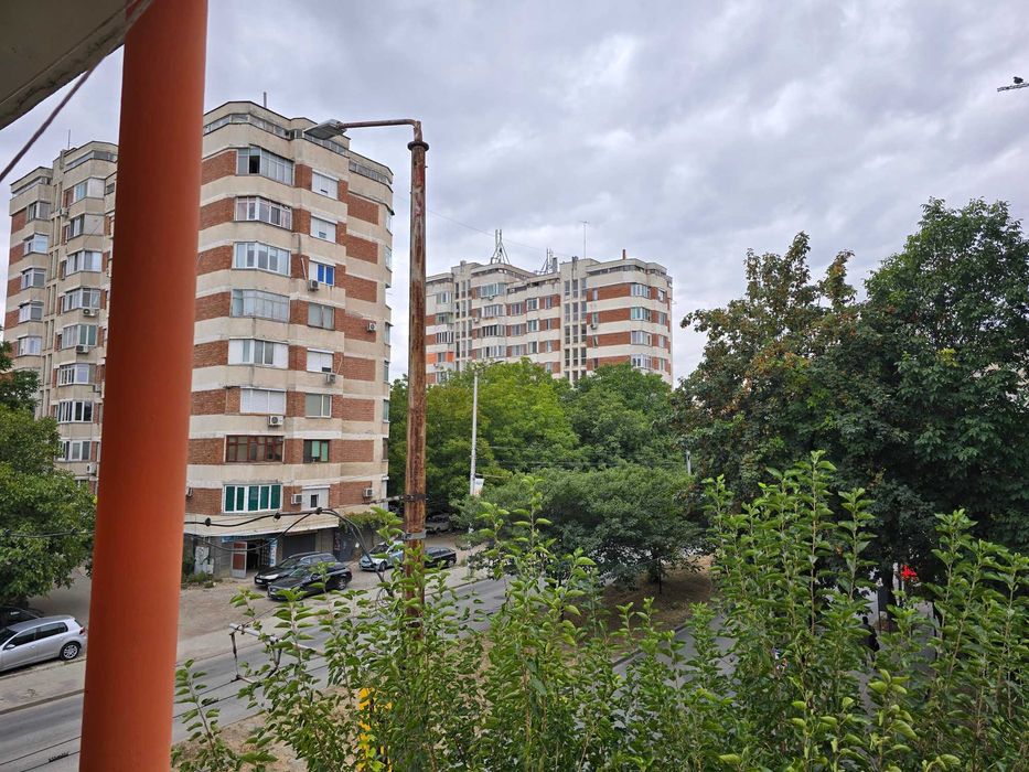 Продава апартамент