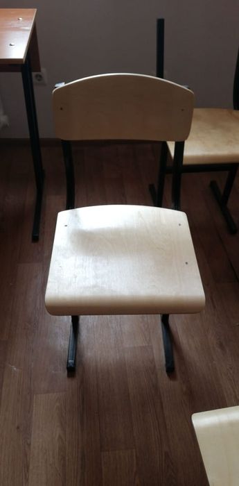 Школьные парты для учеников