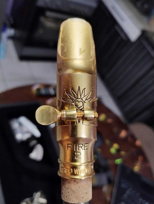 Алт саксофон чисто нов