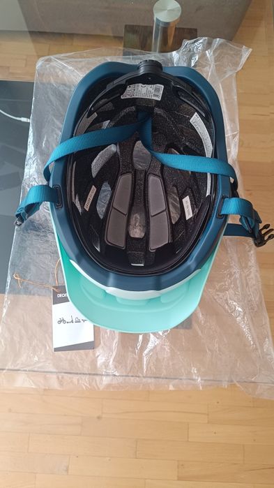 Нова каска за велосипед, размер S