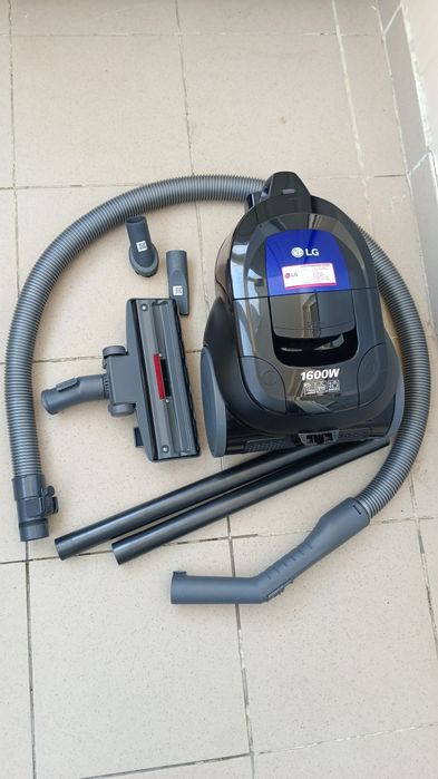 Пылесос LG 1600W