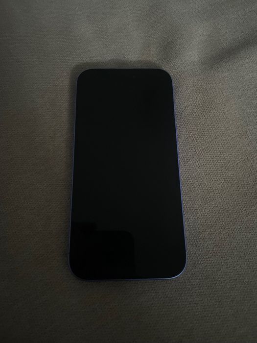 iPhone 16 de vânzare