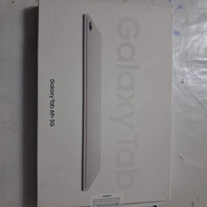 Продам планшет Samsung A9 plus