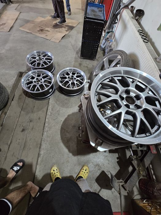 Vând jante+anvelope de vara 114,3-225 50 r18