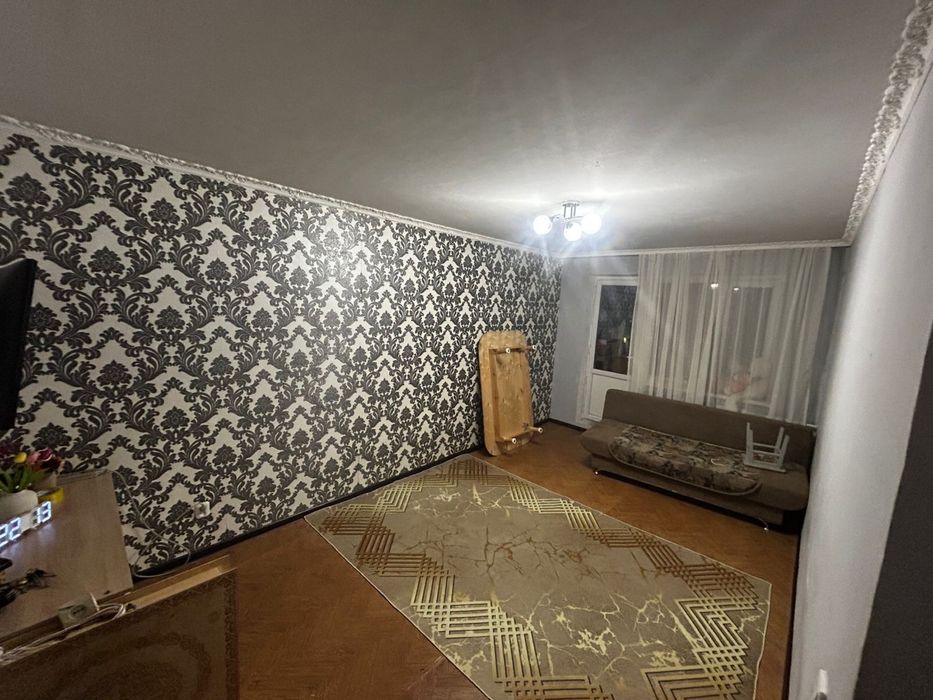 Сдам 2 х ком квартиру  в 9 микрайоне