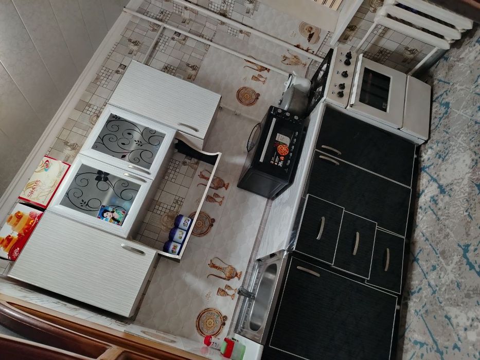 9-Этажли дом 8-этаж 2-хонали уй сотилади  оринтер Васход бозор оркаси