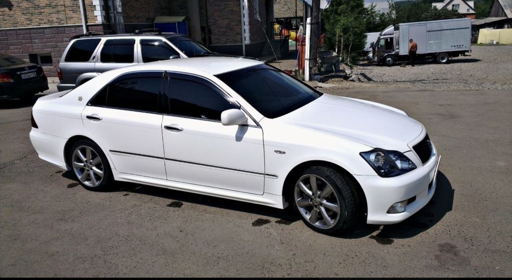 Авто на разбор тойота краун атлет