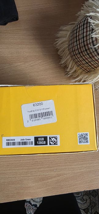 Телефон Реалми С63 на 128 торг