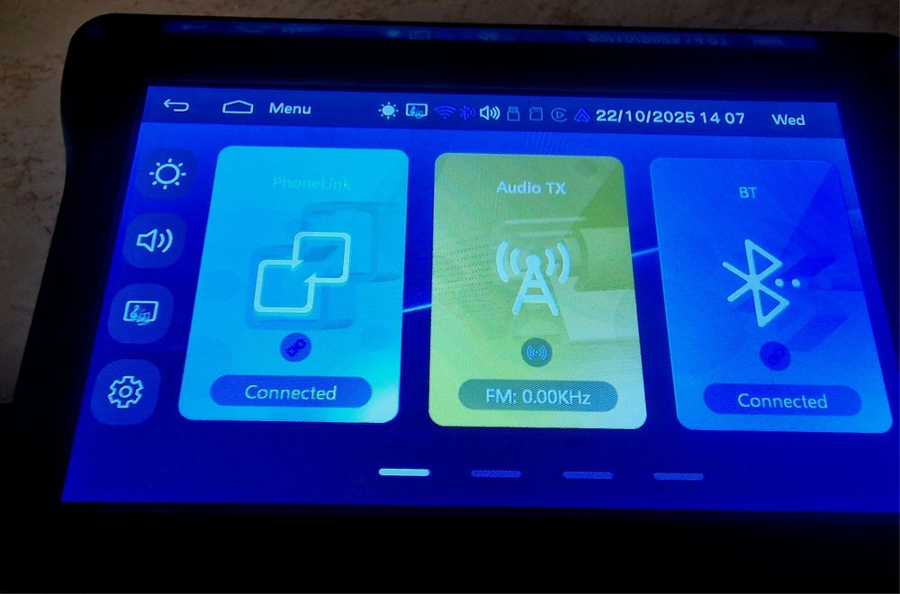 7-инчов Carplay Android Auto мултимедиен плейър със сензорен екран, FM