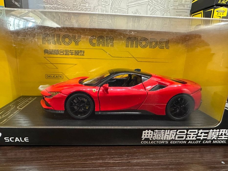 Ferrari SF901:32! Металлическая модель со светом и звуком