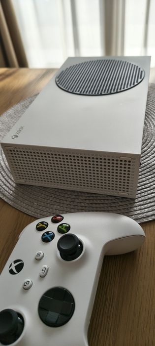 Xbox Series S / 1 controllere
