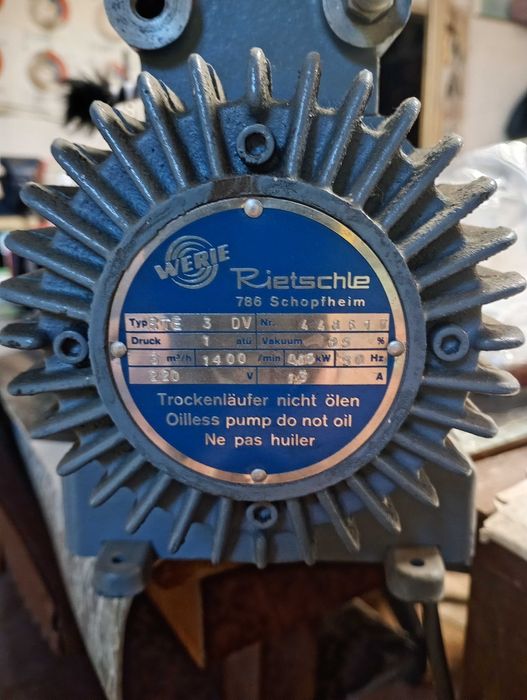 Вакумна помпа werie rietshle