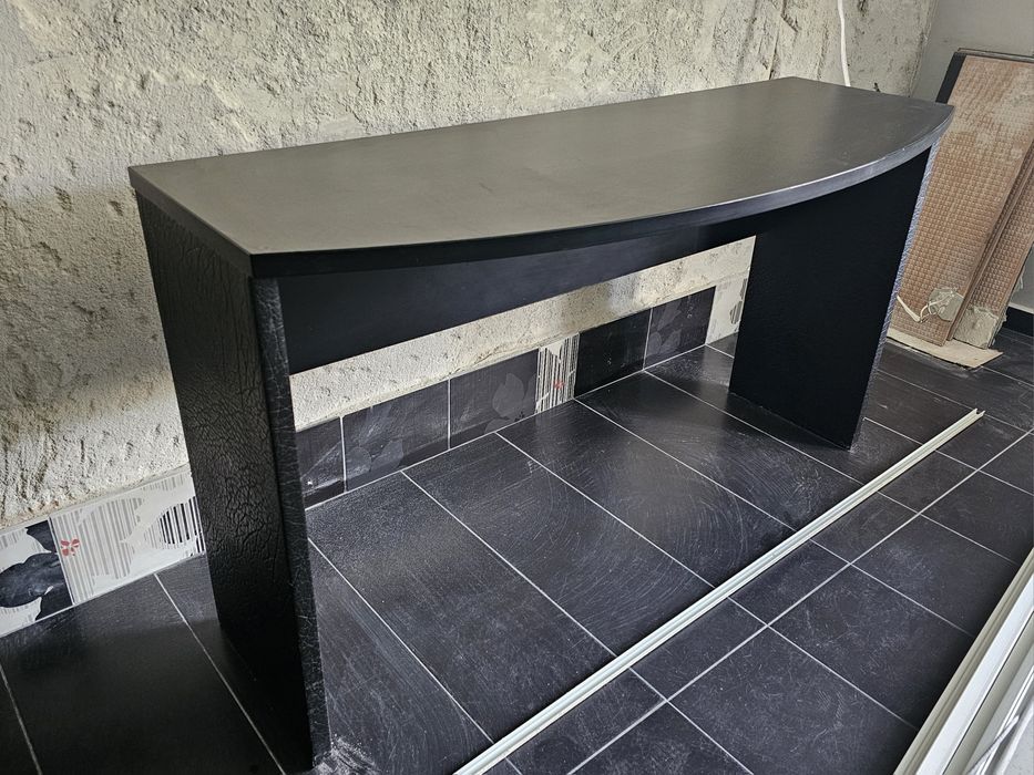 Комплект стилни мебели в отлично състояние