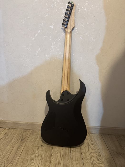 VÂND/SCHIMB Harley benton multiscale  7 BBB