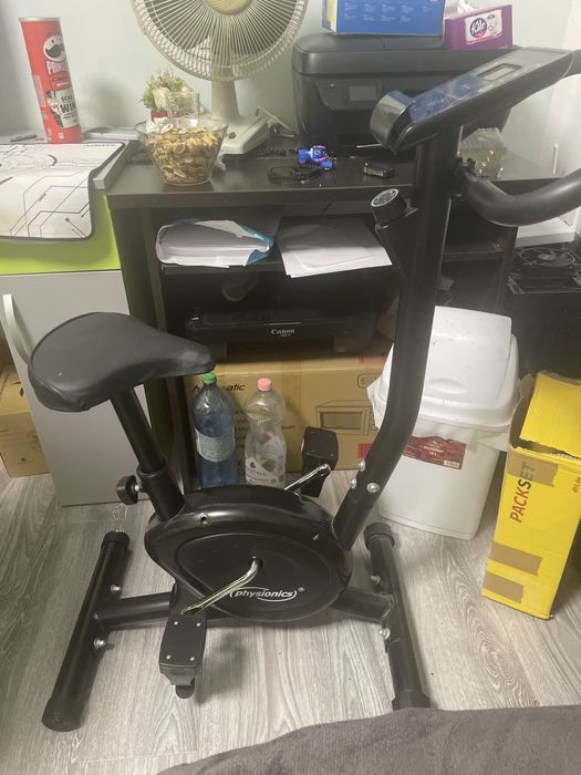 Vând bicicleta fitness Physionics