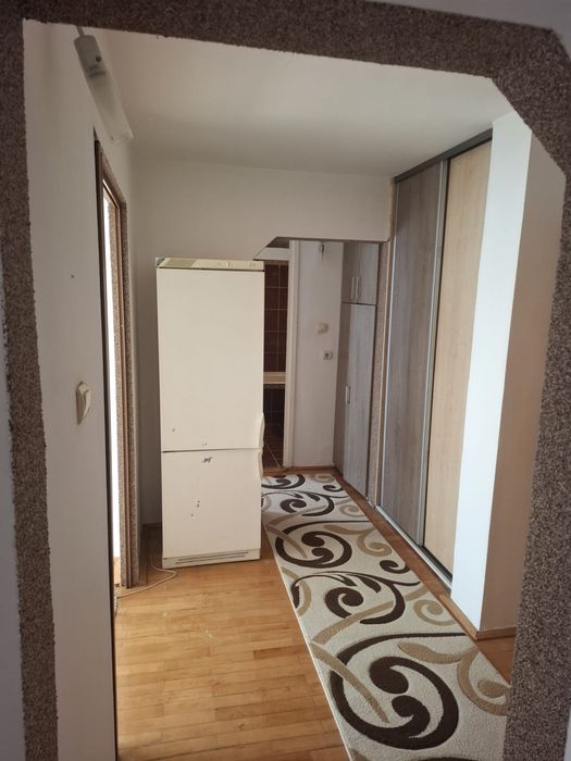 Inchiriez apartemant cu doua camere ,mobilat,zona centrala , strada Vlad Țepeș nr 3 ,bloc B62, etaj 1 , apartament 30, de preferat o famile . - View 5